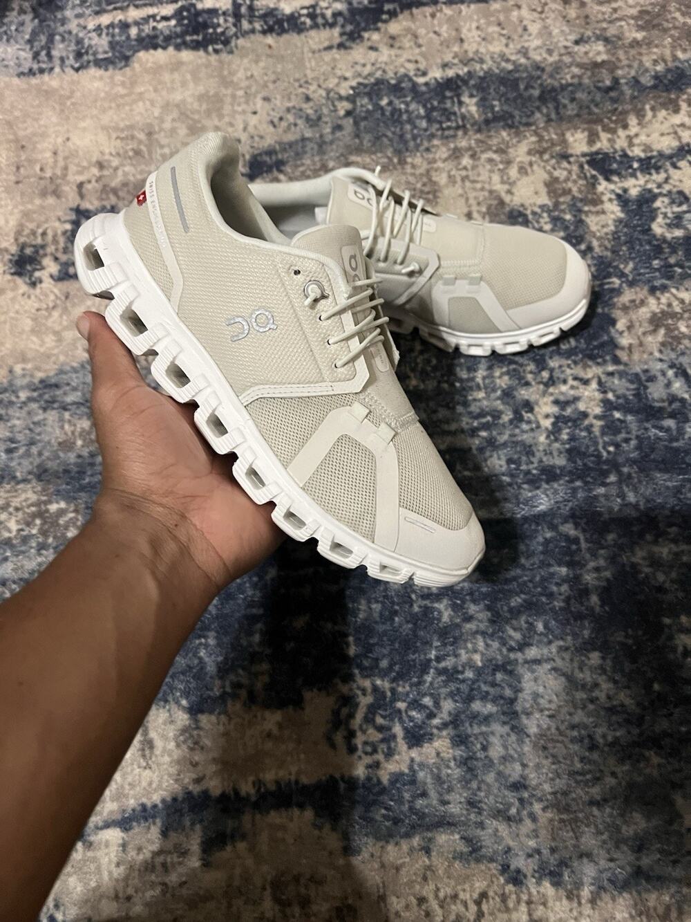 Size 7.5M- On Cloud 5 Coast Undyed White Womens Size 9 Athletic Running Shoes